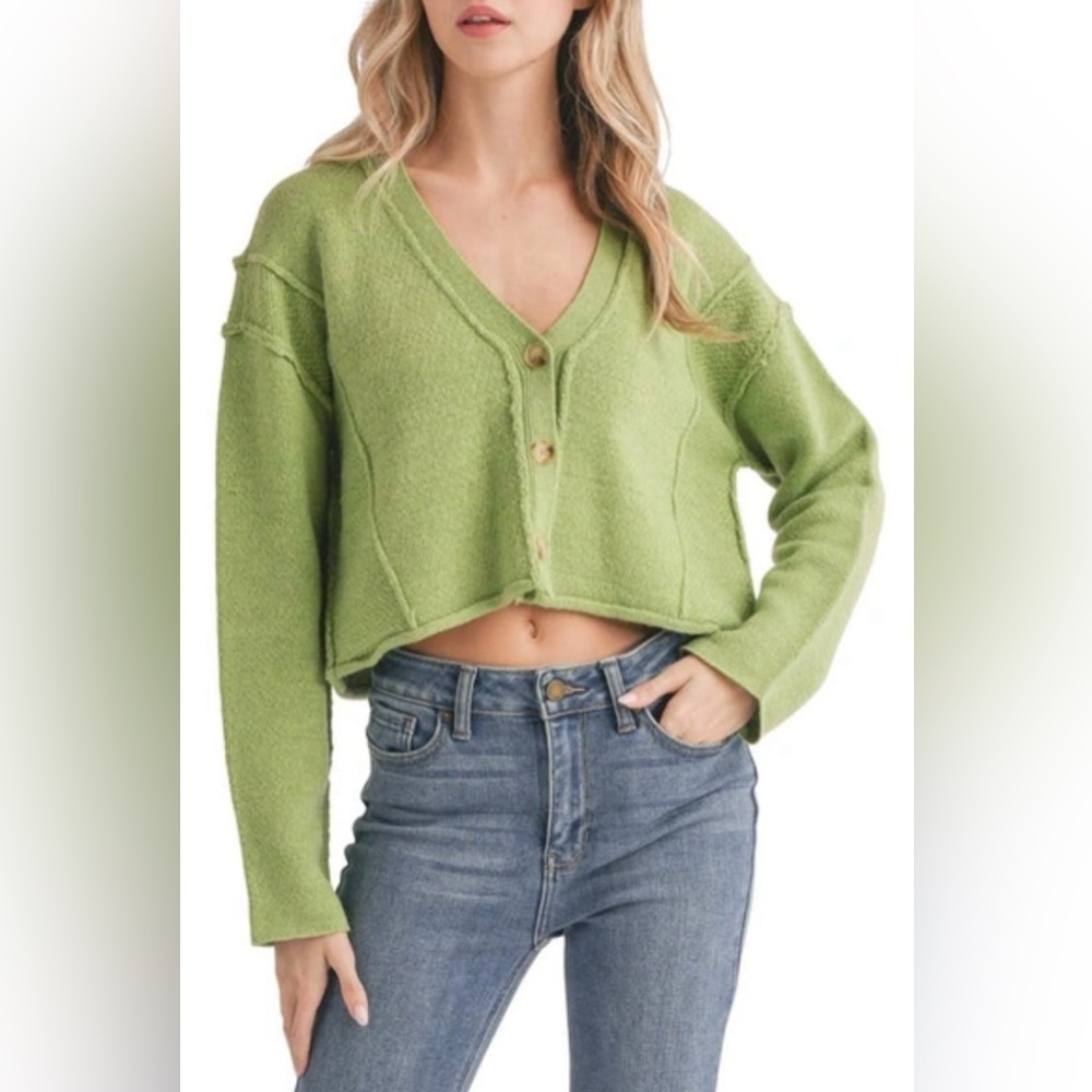 NEW LUSH Women’s Green Button Front Chunky Knit Cropped Cardigan Size L - Picture 4 of 7